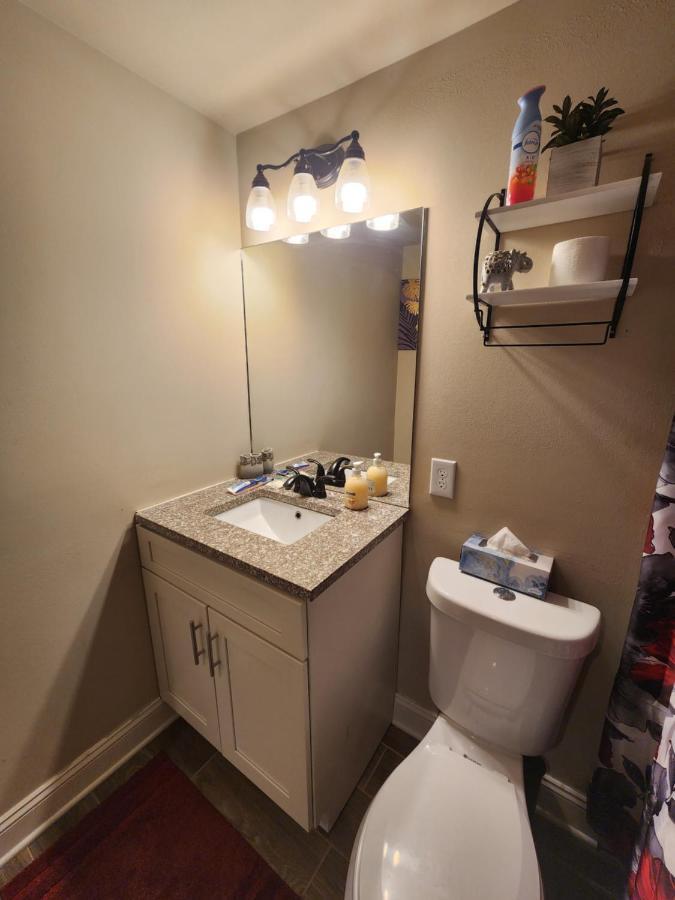 Spacious Newly Renovated Home Атланта Экстерьер фото
